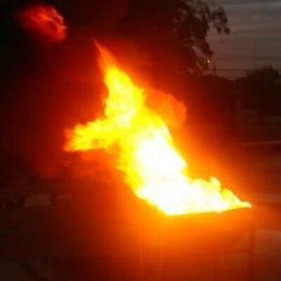 Profile Picture of Bombero Andy (@bomba2bomba) on Twitter