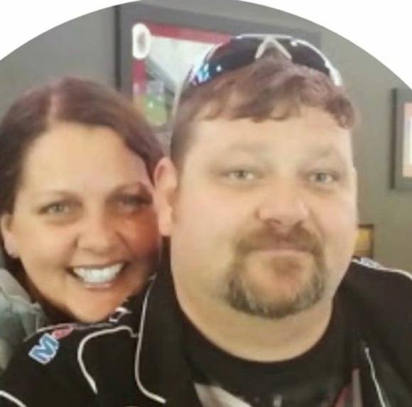 Christina Bolen - Poshmark Profile Picture of Christina Bolen (@christina_bolen) on Poshmark