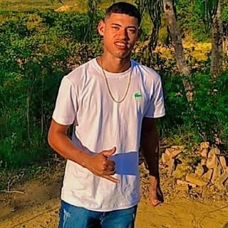 Profile Picture of carlos (@_carlos_andrade_) on Instagram