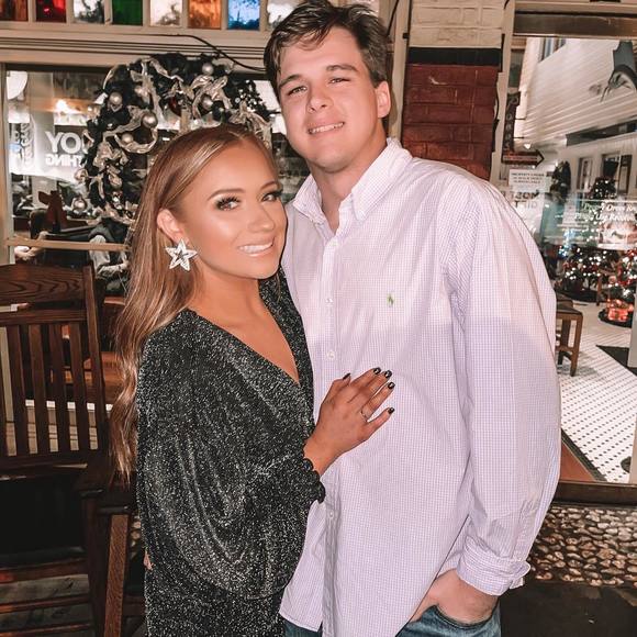 Profile Picture of Jacob Hendrix (@jacobhendrix6) on Poshmark