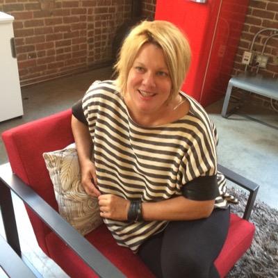 Profile Picture of Julie Norris (@BrandJUL) on Twitter