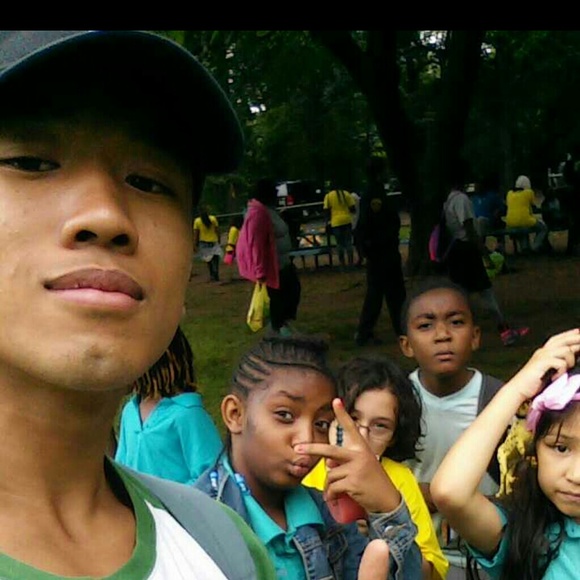 Profile Picture of Michael Abdon (@abdonm1) on Poshmark