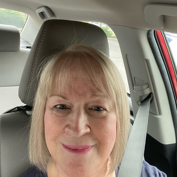 Profile Picture of Cathy Lytle (@cathylytle) on Poshmark