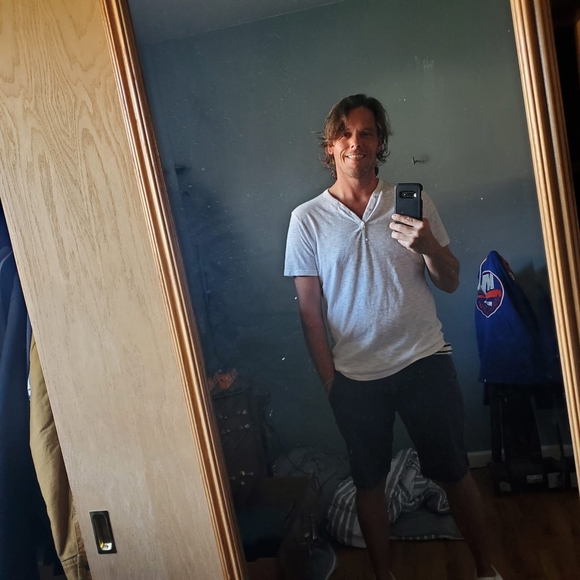 Profile Picture of Christopher Higgins (@chiggs90) on Poshmark