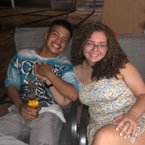 Profile Picture of Luis Carrera (@chinnoo__) on Poshmark