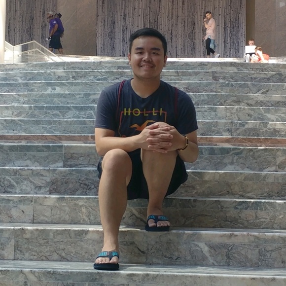 Profile Picture of Michael Cheung (@mike0715) on Poshmark