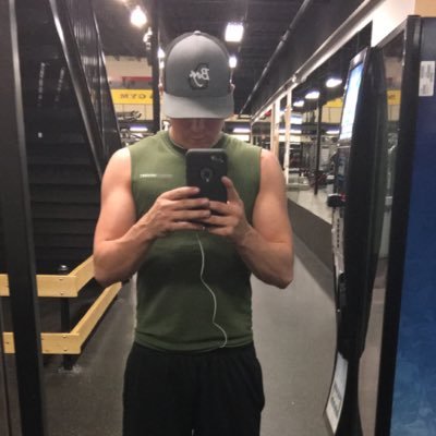 Profile Picture of Cody Huey (@TheCodyRHuey) on Twitter