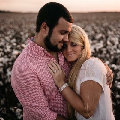 Profile Picture of Chris Lantrip (@LANding__sTRIP) on Twitter