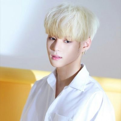 Profile Picture of Chi Huỳnh (@chihuynh194) on Twitter