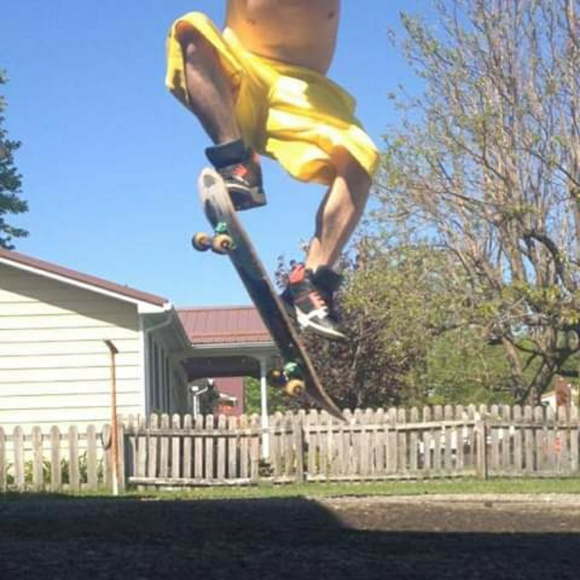 Profile Picture of Joshua Hinchman (@joshuahinchman) on Poshmark