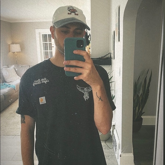 Profile Picture of Kyle Masek (@kylemasek) on Poshmark