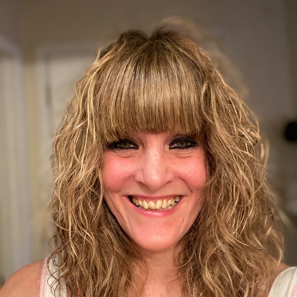 Profile Picture of Linda Kittleson (@lin784) on Poshmark