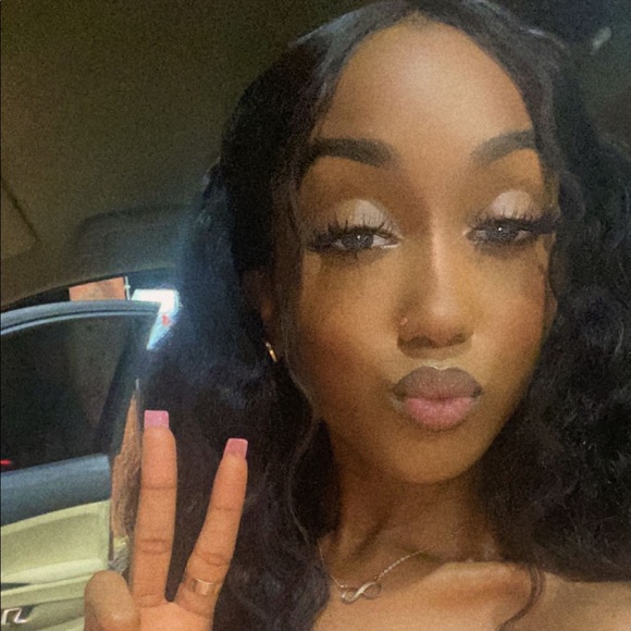 Profile Picture of Alexandria Hannah (@ahannah20) on Poshmark