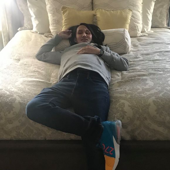 Profile Picture of Geovani Alegado (@geovanialegado) on Poshmark