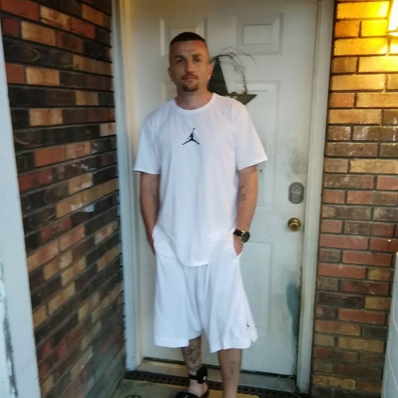 Profile Picture of Brian Stamper (@brianstamper) on Poshmark