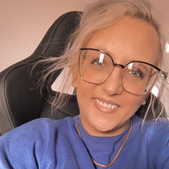 Profile Picture of Kasey Renfro (@kaseyrenfro0) on Tiktok