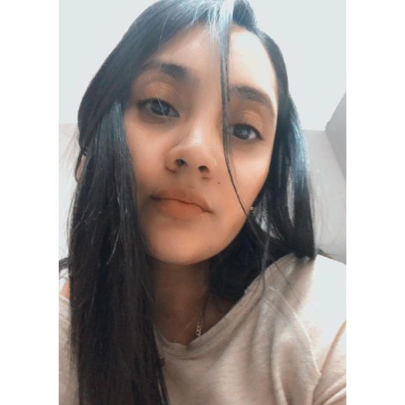 Profile Picture of Wanda Corchado (@wandacorchado) on Poshmark