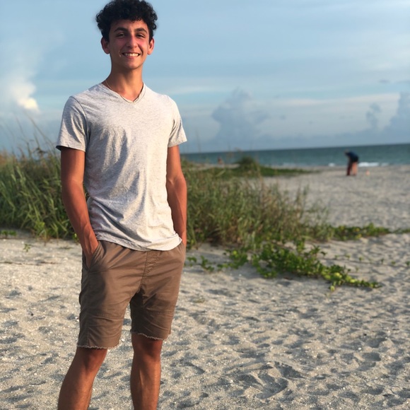 Profile Picture of Jacob Quintero (@jacob_090) on Poshmark