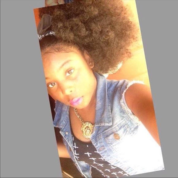 Profile Picture of Cardasha Bledsaw (@taeebabyyyyyyy) on Poshmark