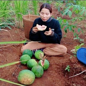 Profile Picture of Rocham Phea (@rochamphea) on Youtube