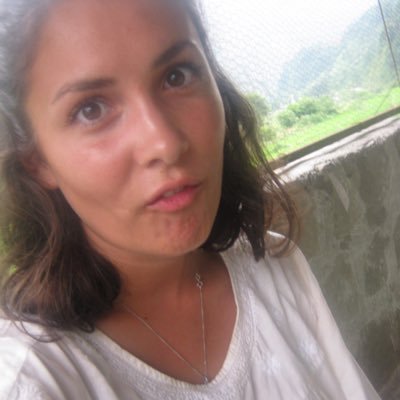 Profile Picture of Phoebe Parker (@PhoebeParker18) on Twitter