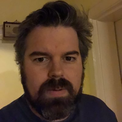 Profile Picture of Paul Huggins (@hotdaddyhuggy) on Twitter