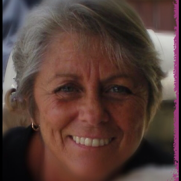 Profile Picture of Sandy Hendricks (@sweetpeasan) on Poshmark