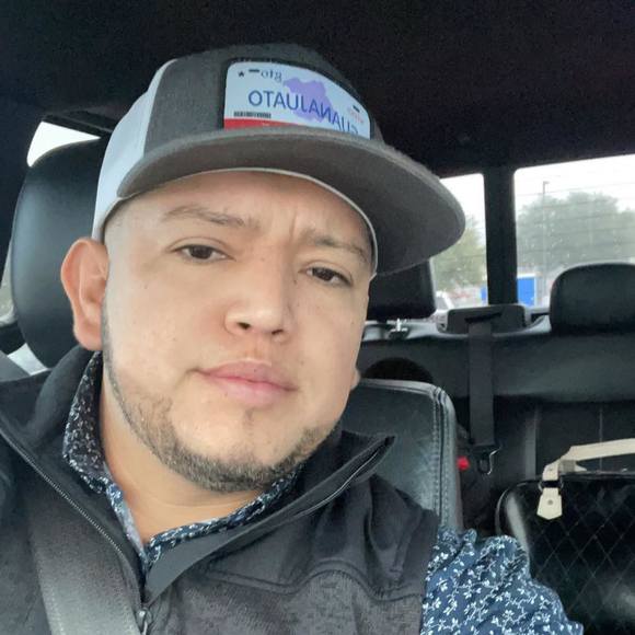 Profile Picture of Miguel Jasso (@angelgamino1089) on Poshmark