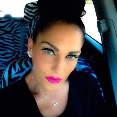 Profile Picture of Zoe Fields (@ZoeFields2014) on Twitter
