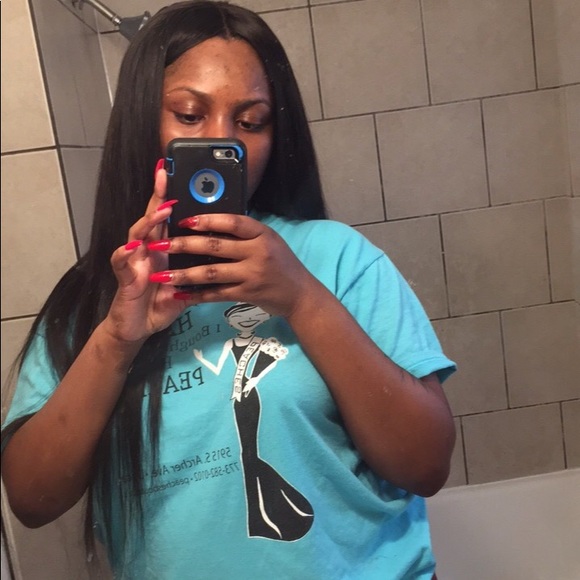 Profile Picture of Chareese Wright (@chareese1211) on Poshmark