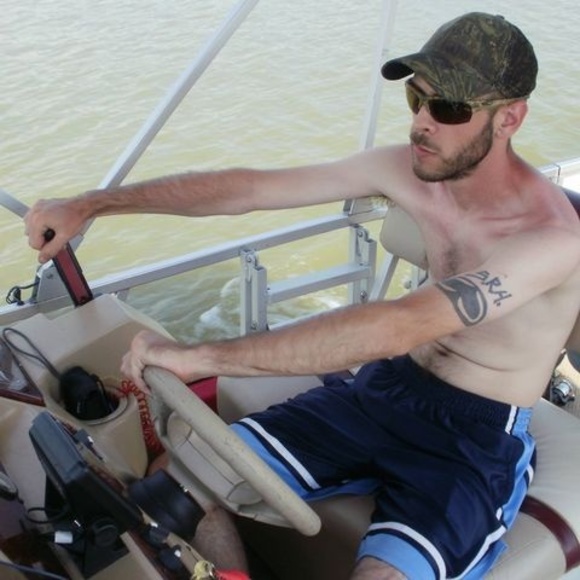 Profile Picture of James Hammond (@chronicjimbo) on Poshmark