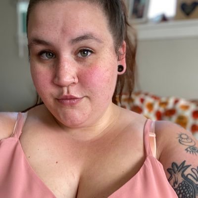 Profile Picture of Amanda Schwarzel (@@AmandaSchwarz13) on Twitter