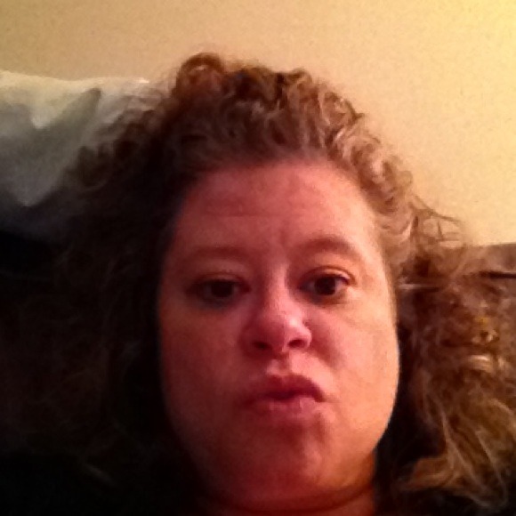Profile Picture of Ann toni Kereiakes (@atk1232) on Poshmark
