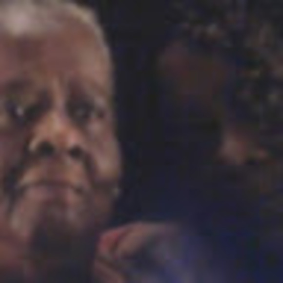 Louise Devrouax - Poshmark Profile Picture of Louise Devrouax (@devrouaxlouise) on Poshmark