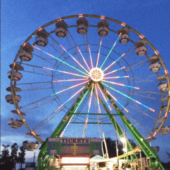 Profile Picture of Kiana Fudala (@kianskeets_) on Poshmark