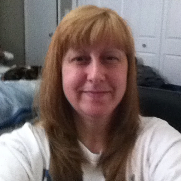 Profile Picture of Shellie Spitzley (@shelliespitzley) on Poshmark