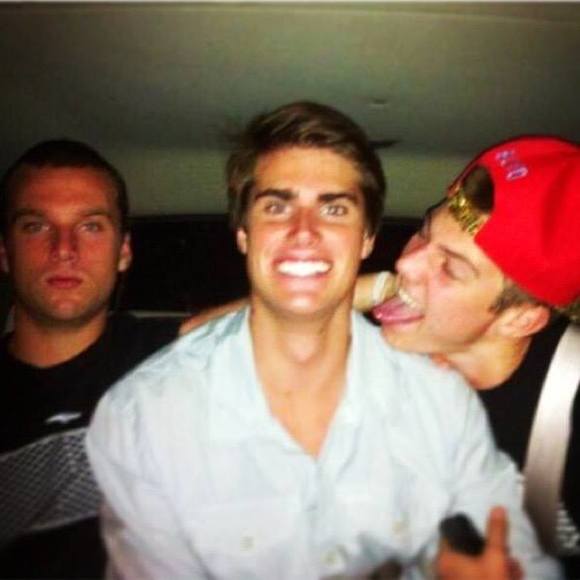 Profile Picture of Justin Dolejs (@jdolejs) on Poshmark