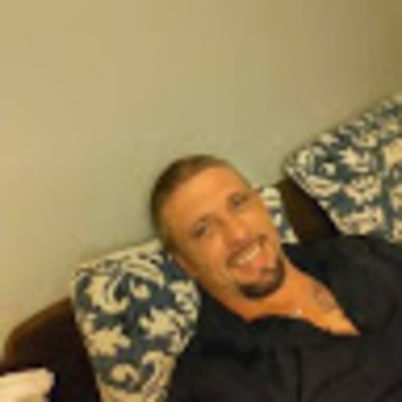 Profile Picture of Chris Terry (@christerry2536) on Poshmark