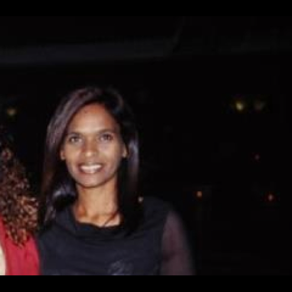 Profile Picture of Christine Kahuena (@ckahuena) on Poshmark