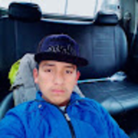 Profile Picture of Jhuliño Pariona (@jhulinopariona) on Poshmark