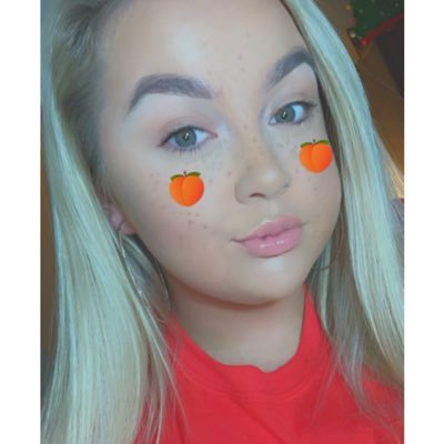 Profile Picture of Sophie Sharpe (@sophie_sharpe1) on Twitter