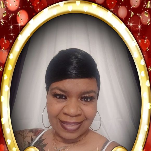 Profile Picture of Yolanda Daniel (@yoyodaniel40) on Poshmark