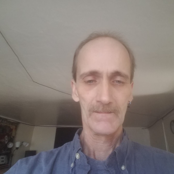 Profile Picture of Kevin Leverton (@kevs05deville) on Poshmark