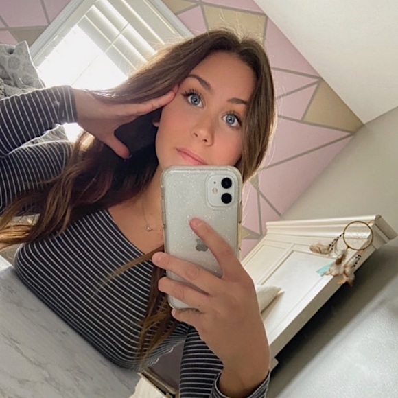 Profile Picture of Audrey Keller (@audreykeller880) on Poshmark