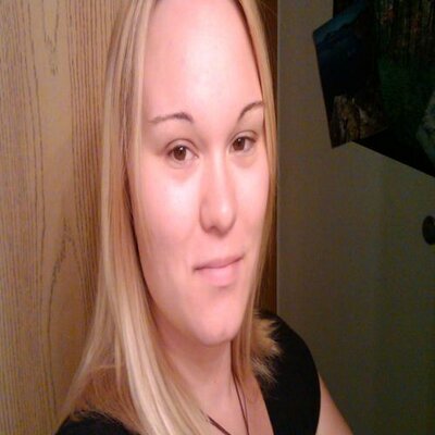 Profile Picture of Amanda Utter (@mandii906) on Twitter