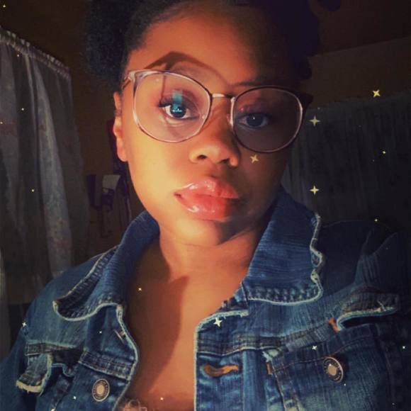 Profile Picture of Catheryn Reliford (@catheryn455) on Poshmark