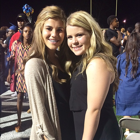 Profile Picture of Haley Morgan (@haleymorgan_) on Poshmark