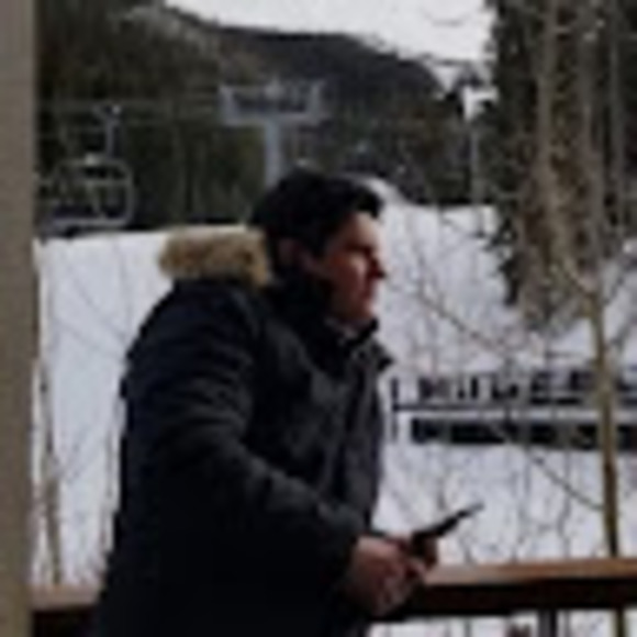 Profile Picture of Daniel Ramos (@cpdanielramos) on Poshmark