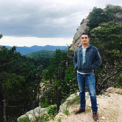 Profile Picture of Arq Gustavo Jáuregui (@guccijau) on Twitter