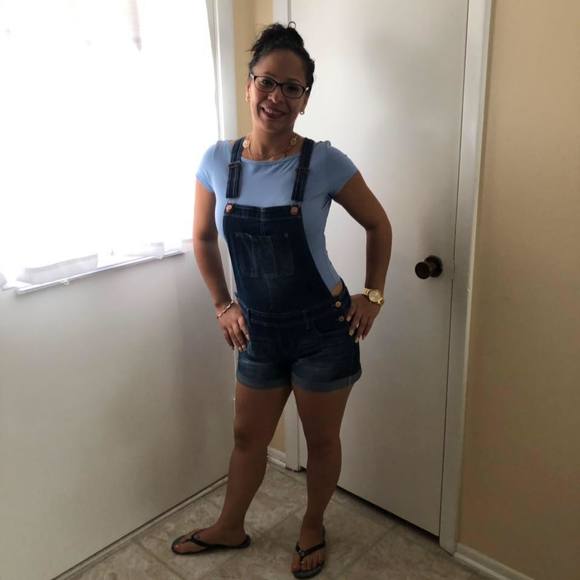 Yajaira Reyes - Poshmark Profile Picture of Yajaira Reyes (@bdreams) on Poshmark